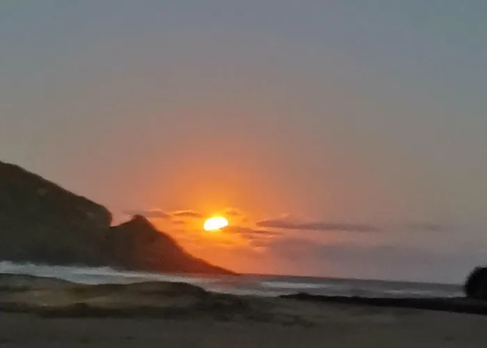 The Lodge On The Beach